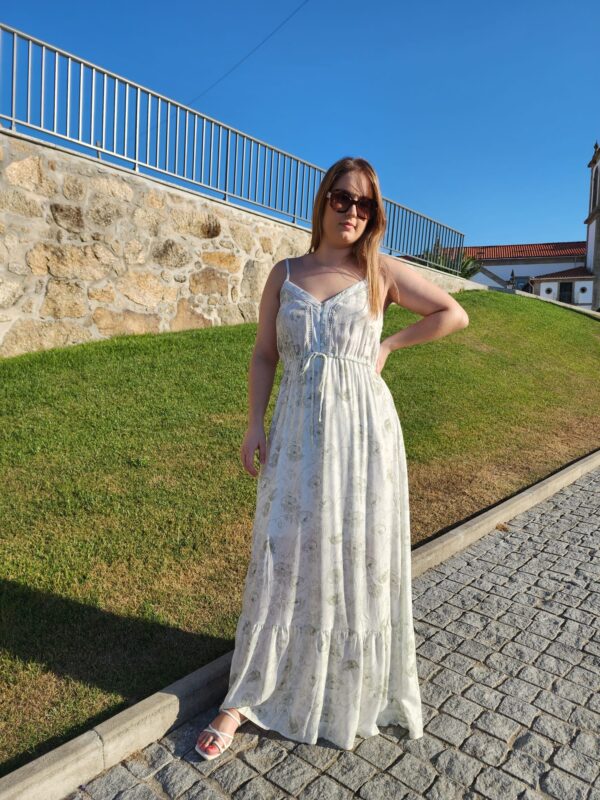Vestido Village Store